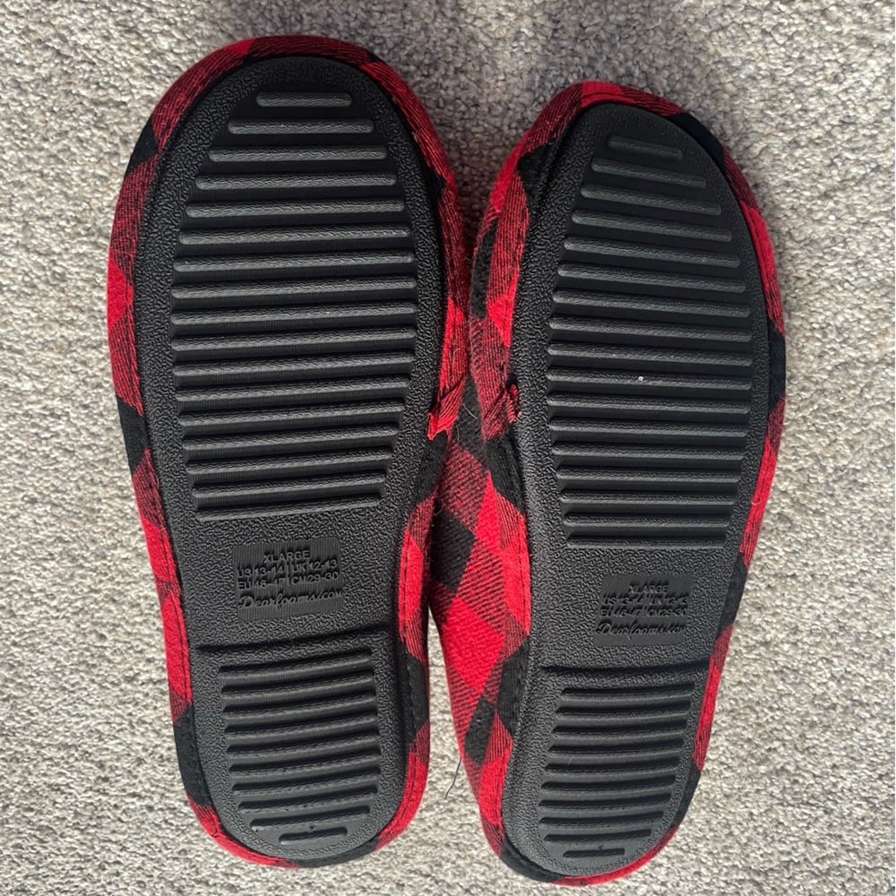 Dearfoams Papa Bear Plaid Slippers - Picture 3 of 4